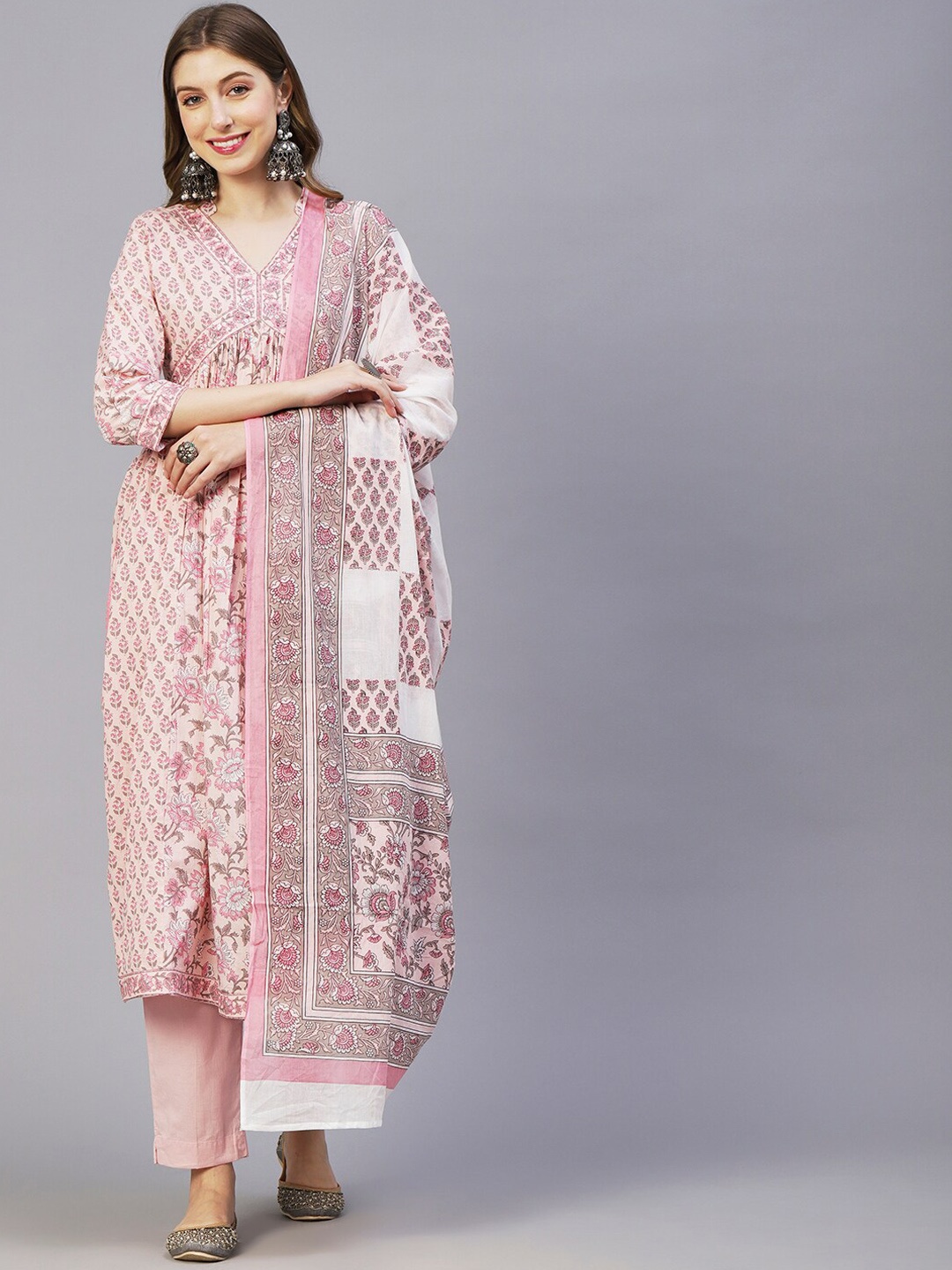 

FASHOR Pink & Green Floral Printed Sequinned Pure Cotton Kurta With Trousers & Dupatta