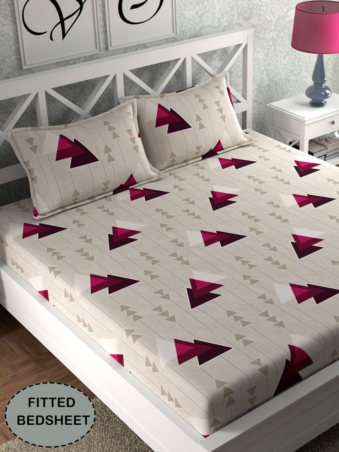 

CG HOMES Grey & Red Geometric Fitted 210 TC Queen Bedsheet With 2 Pillow Covers