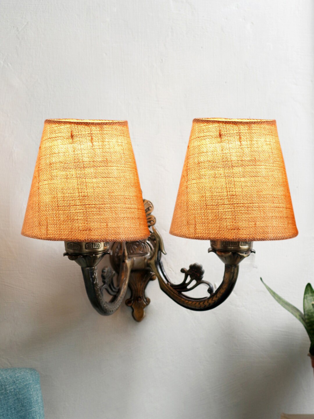 

Devansh Beige Dual Antique Wall Lamp