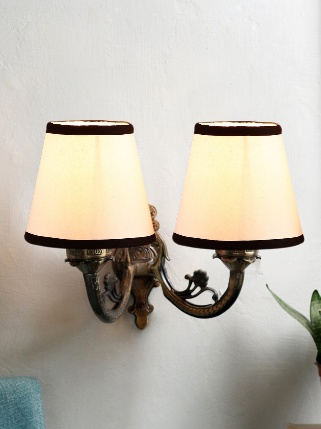 

Devansh White & Black Textured Antique Wall Lamp With Cotton Shade