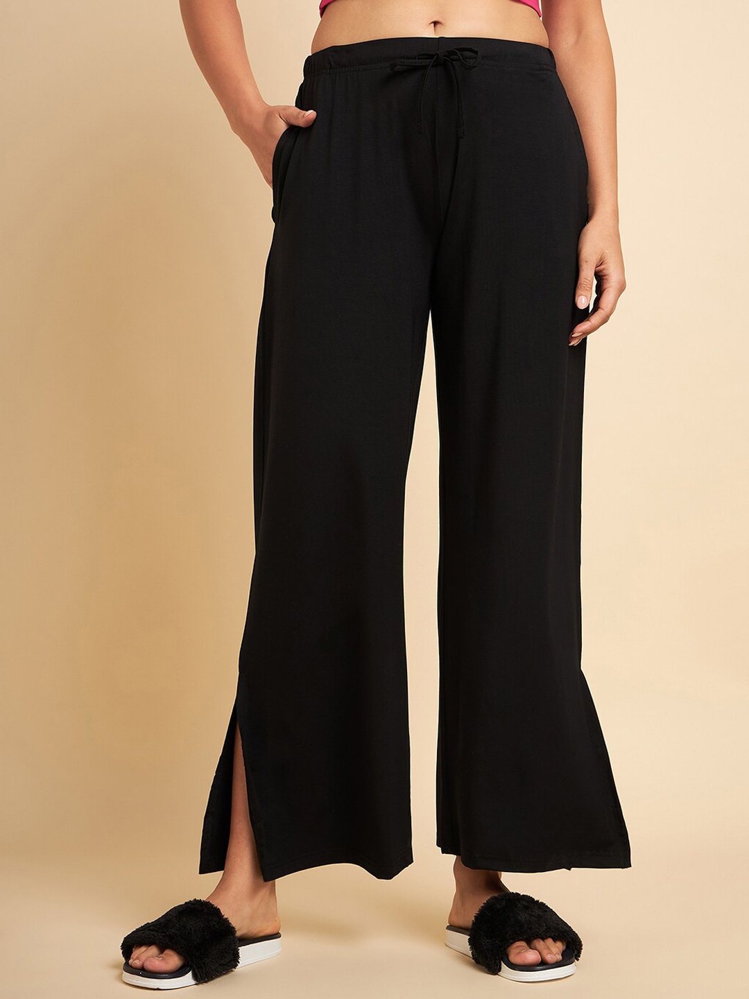 

Sweet Dreams Women Black Lounge Pants