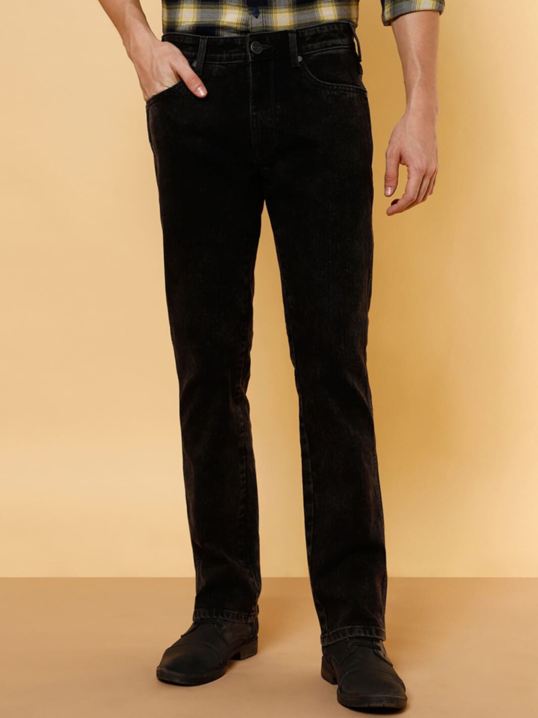 

Wrangler Men Millard Straight Fit Mid-Rise Stretchable Cotton Jeans, Black
