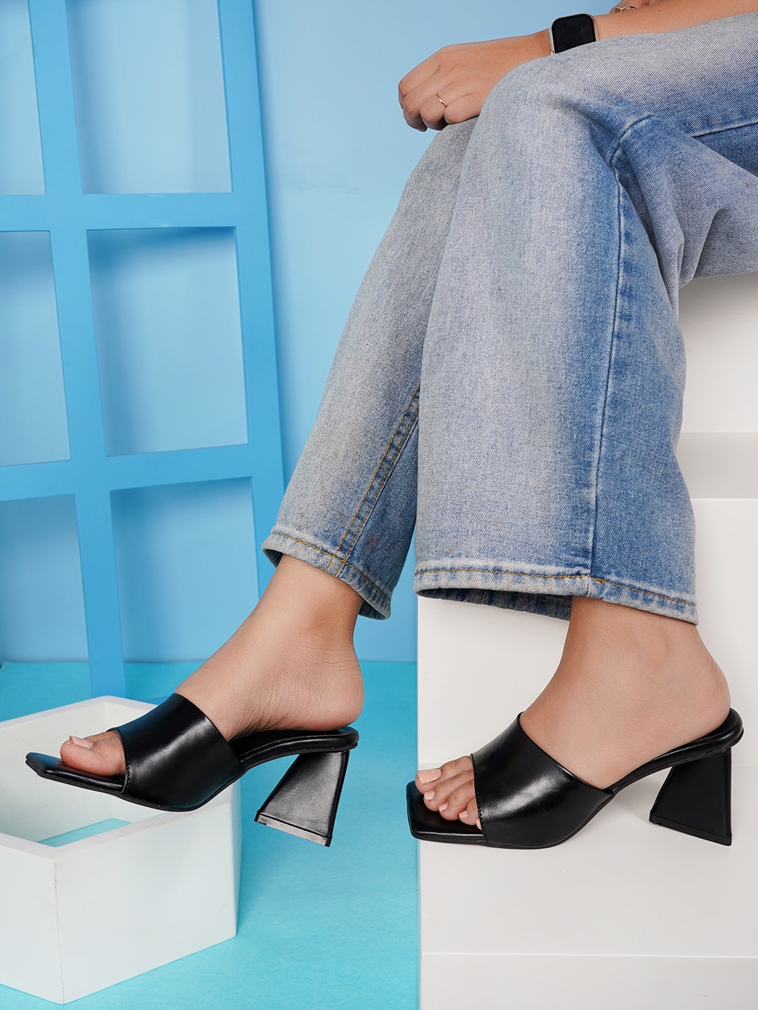 

DressBerry Black Open Block Heels