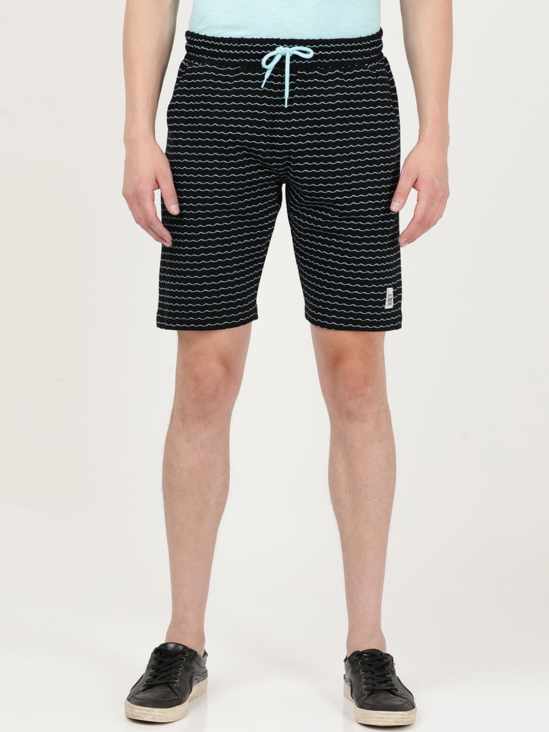 

Lee Men Abstract Printed Slim Fit Cotton Shorts, Black