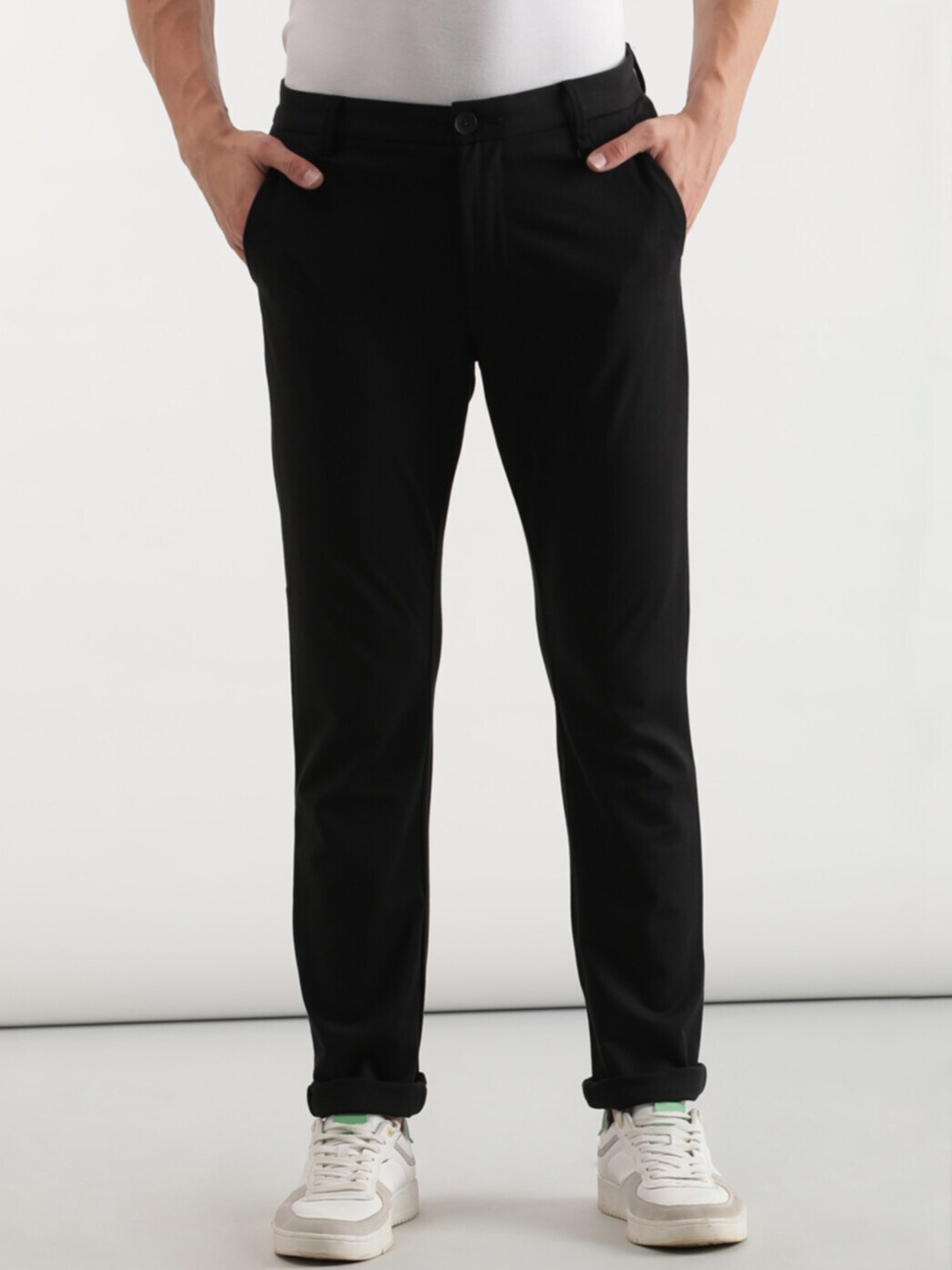 

Lee Men Slim Fit Low-Rise Cotton Regular Trousers, Black
