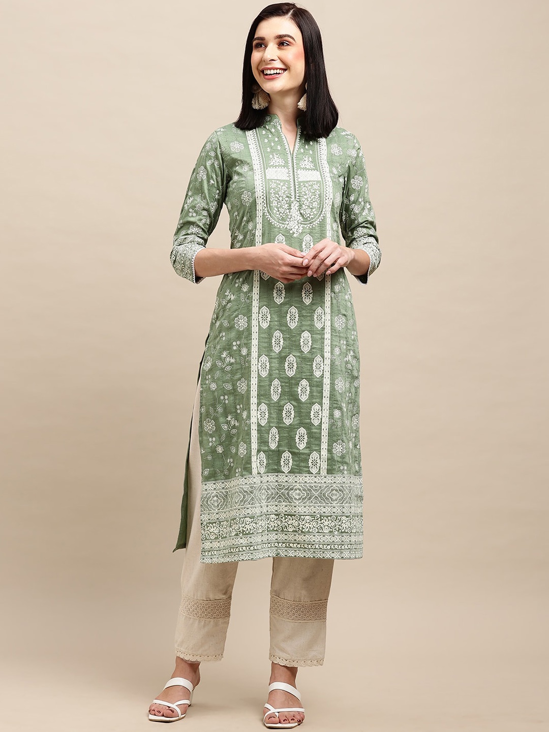 

Sangria Green & White Ethnic Motif Printed Mandarin Collar Sequinned Kurta