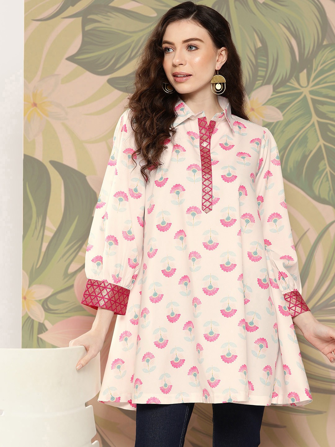

Ahalyaa Shirt Collar Printed Tunic, Off white