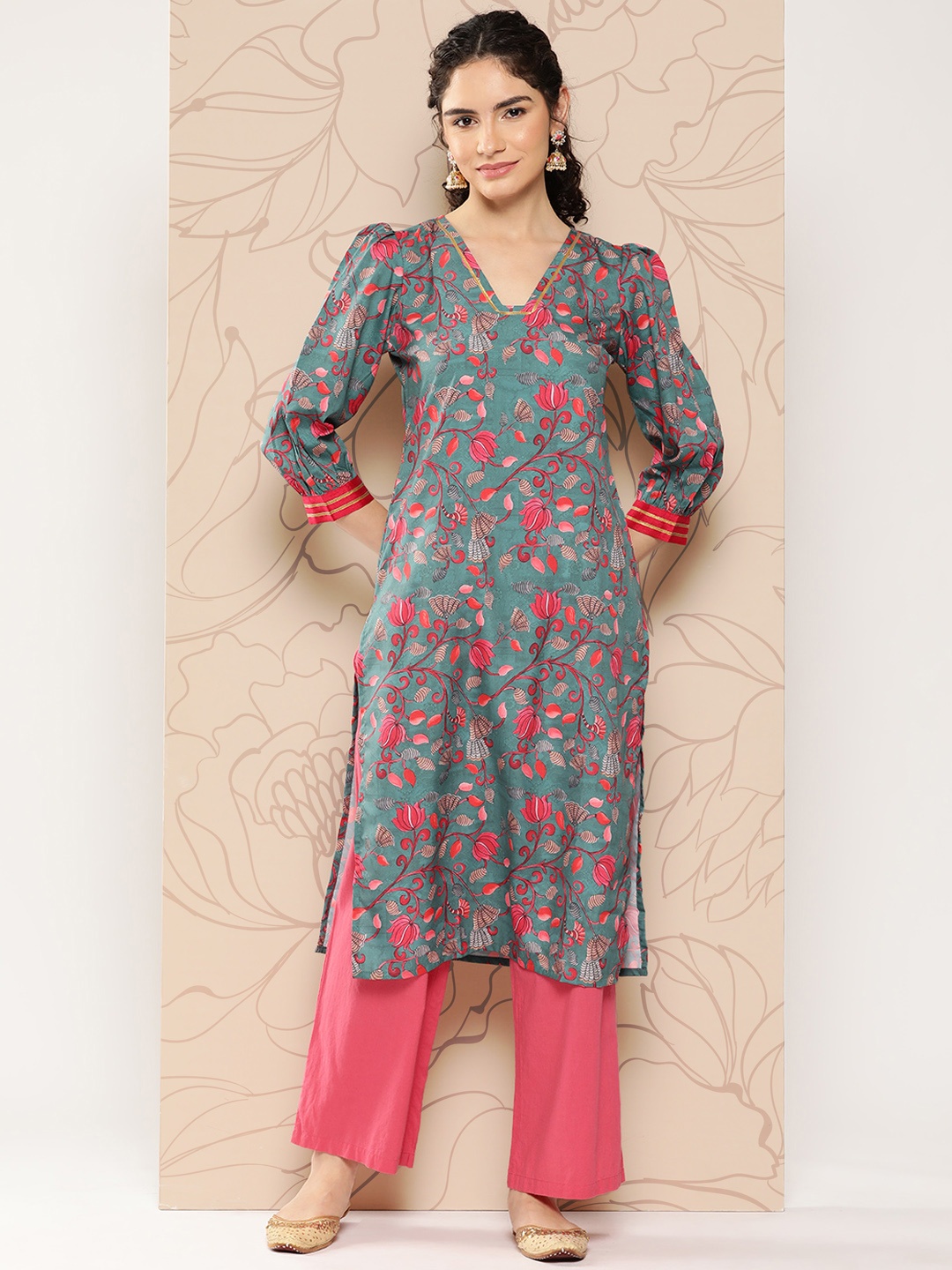 

Ahalyaa Women Floral Printed Gotta Patti Floral Crepe Kurta, Teal