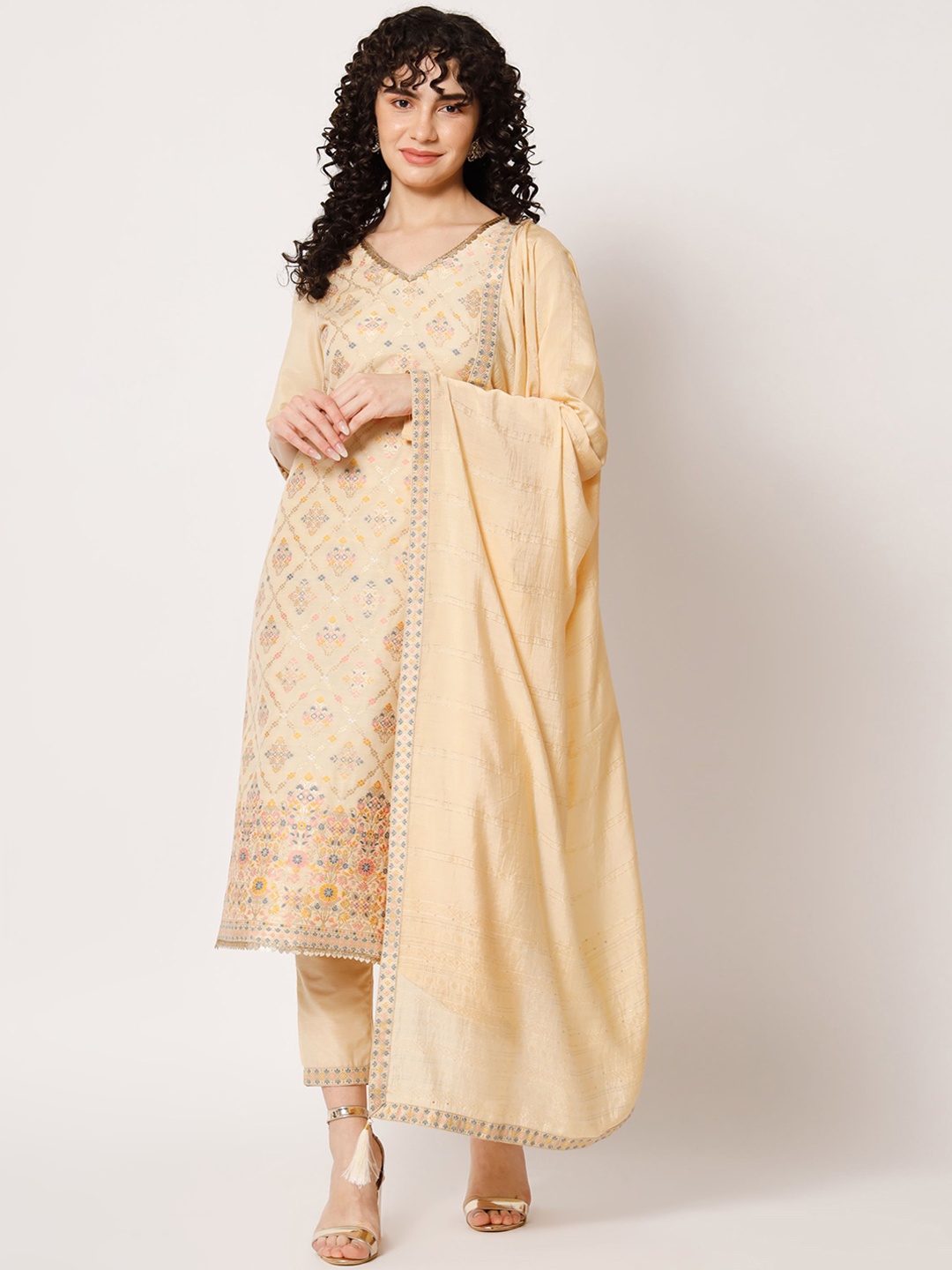 

Shopping Queen Ethnic Motifs Woven Design Kurta With Trousers & Dupatta, Beige