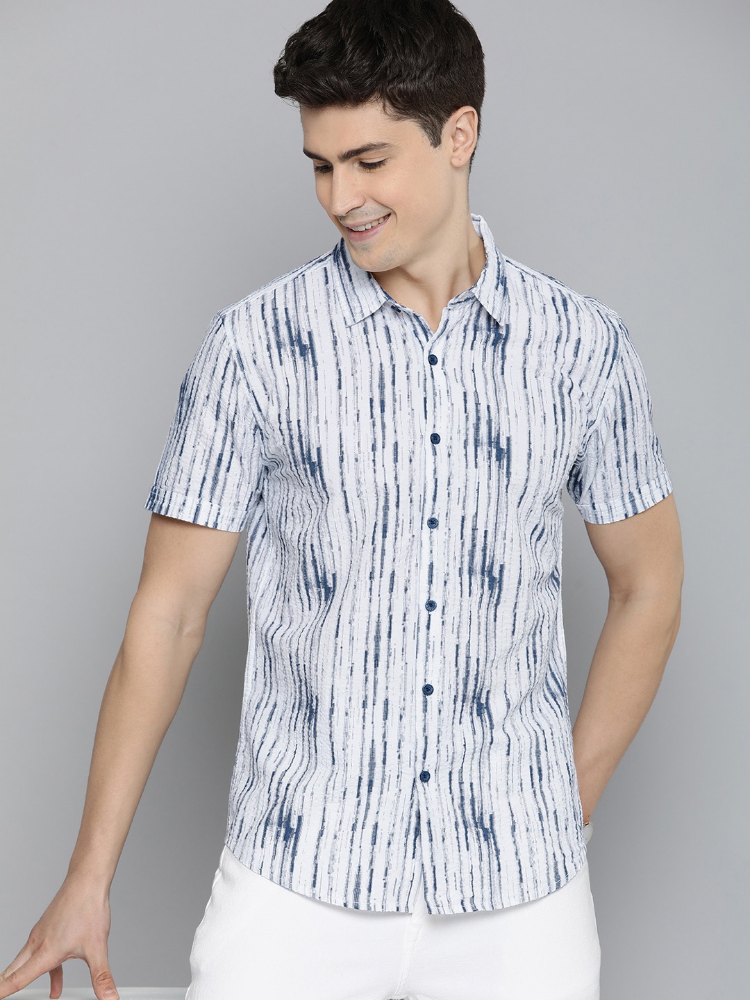 

HERE&NOW Men Slim Fit Opaque Striped Cotton Casual Shirt, White