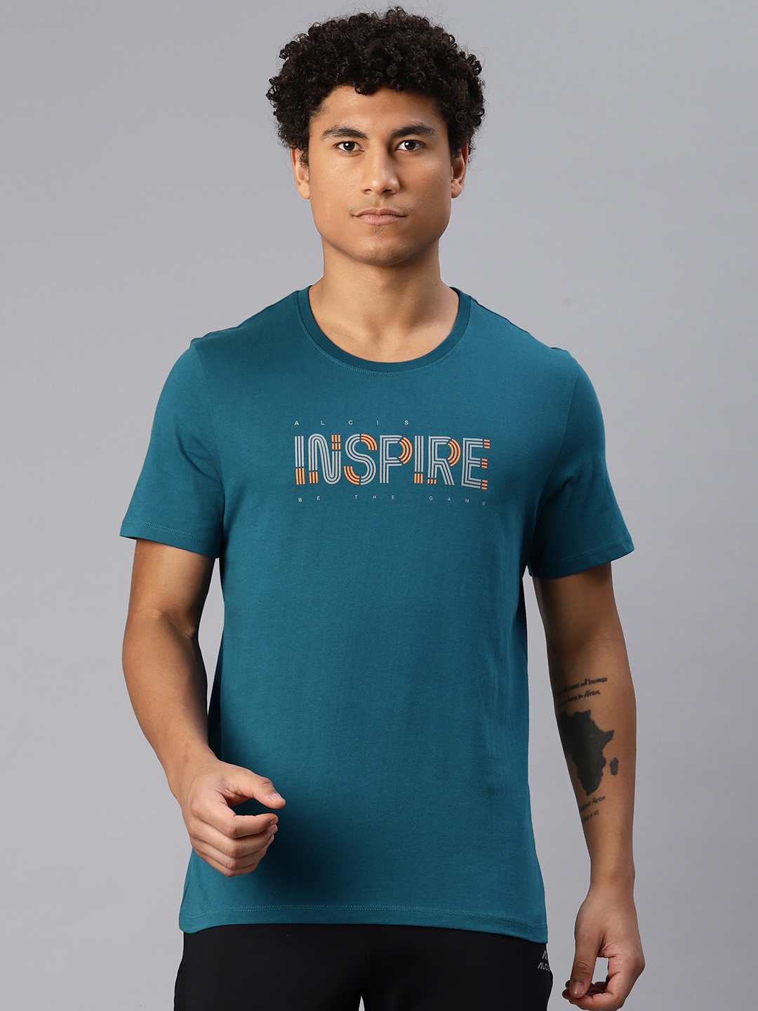 

Alcis Men Typography Printed T-shirt, Blue