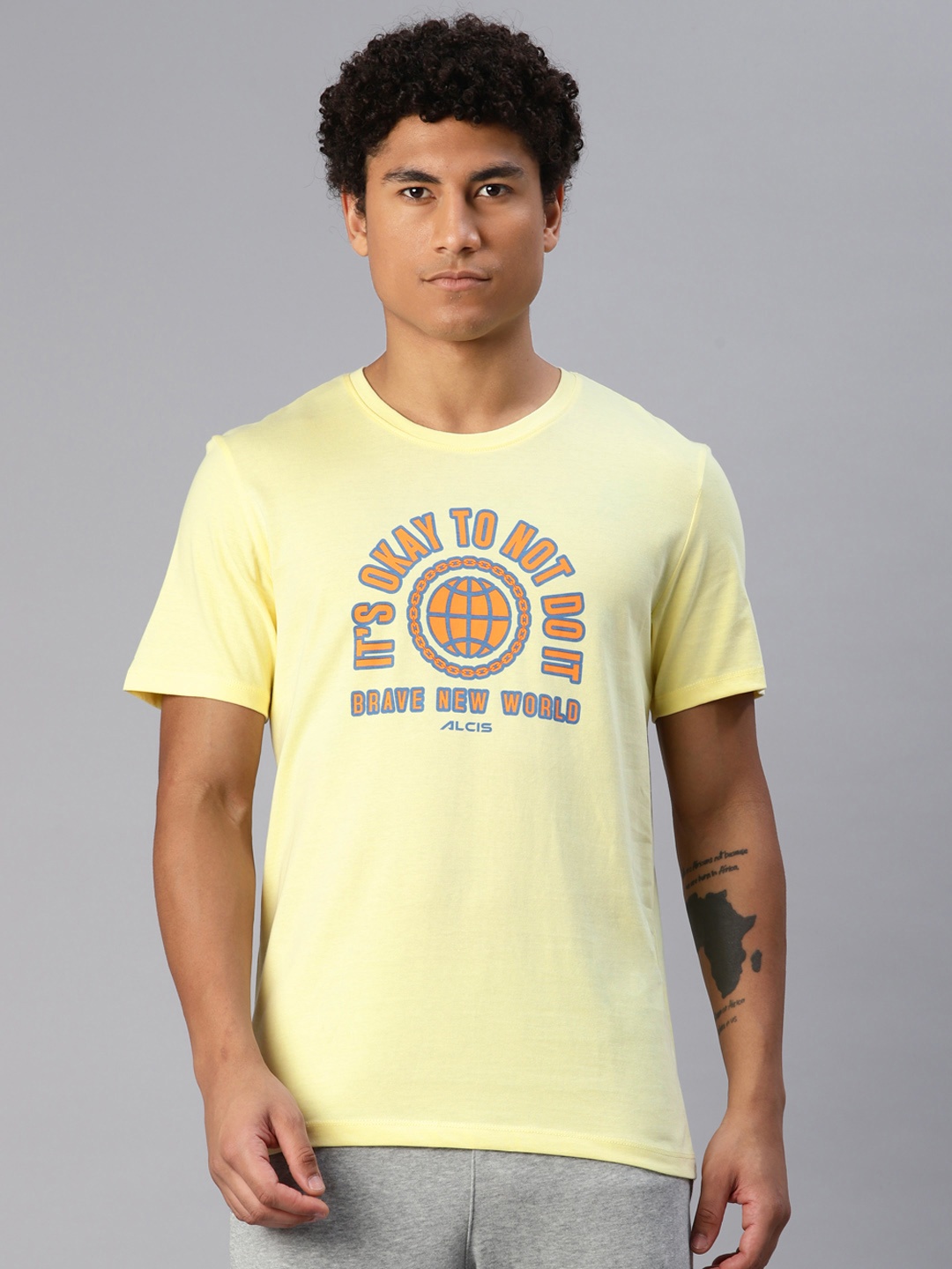 

Alcis Men Typography Printed T-shirt, Yellow