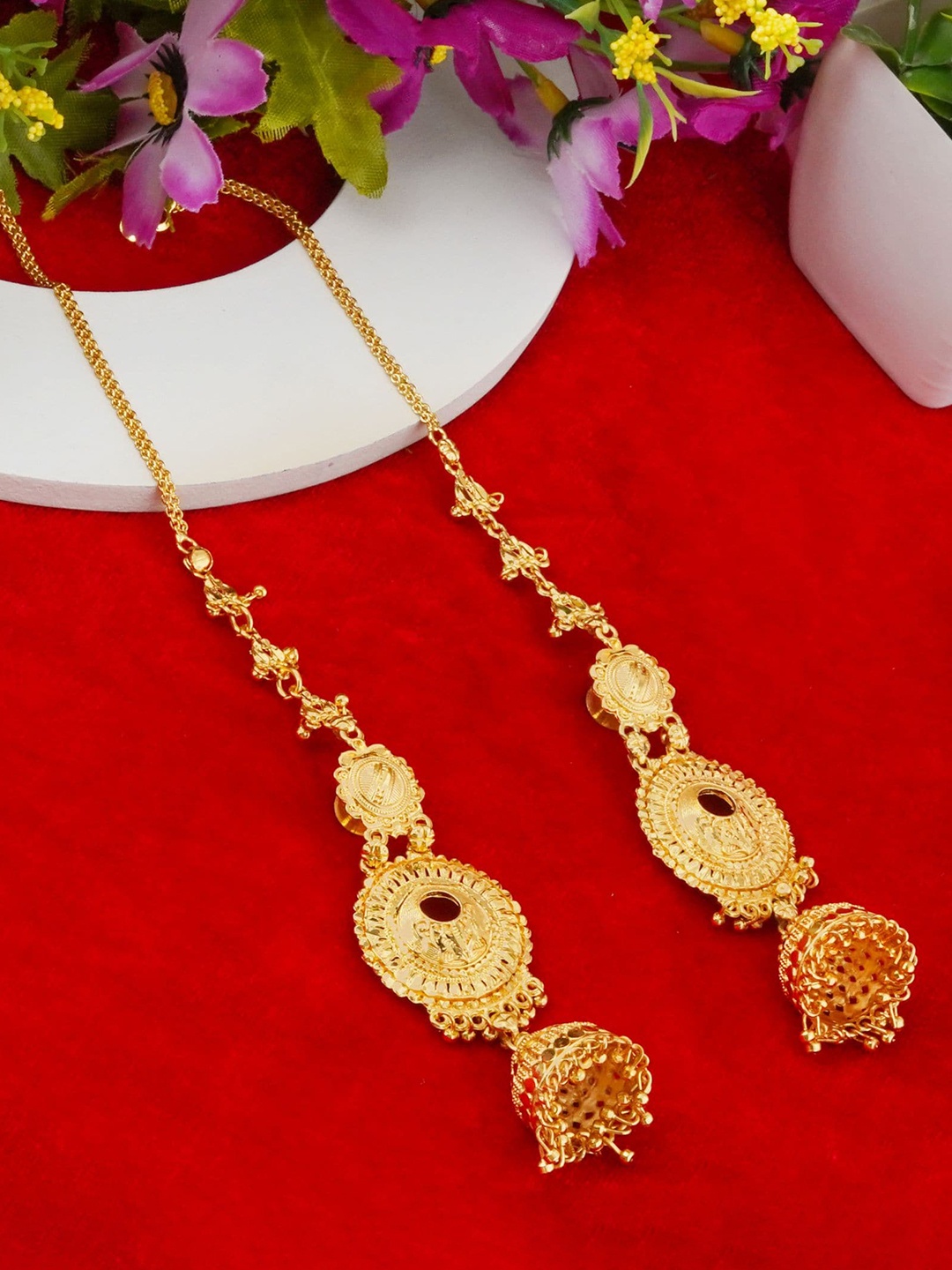 

MANSIYAORANGE Gold-Plated Dome Shaped Jhumkas Earrings