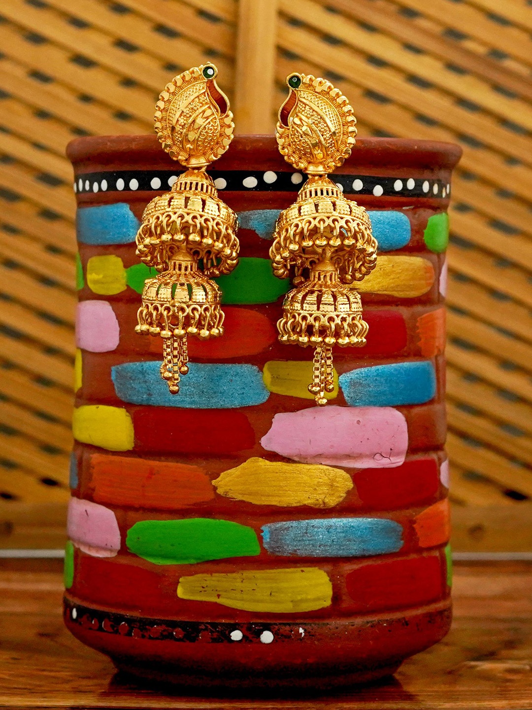 

MANSIYAORANGE Gold-Plated Dome Shaped Jhumkas Earrings