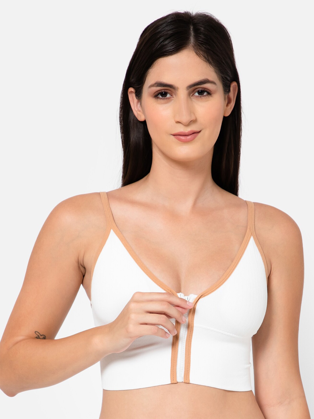 

INFINIUM Full Coverage Lightly Padded Bra, White