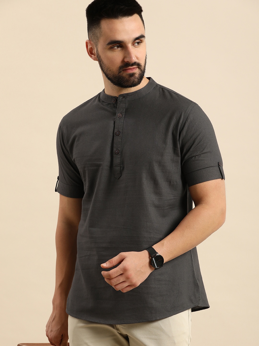 

Anouk Men Solid Mandarin Collar Kurta, Grey