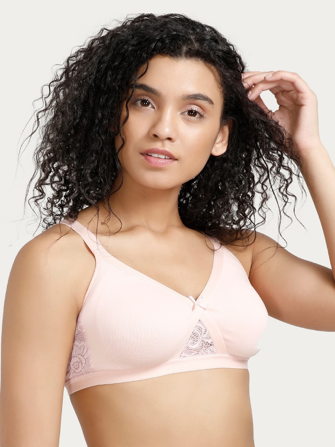 

Rosaline by Zivame Cream-Coloured Lace Non-Wired Non Padded Everyday Bra