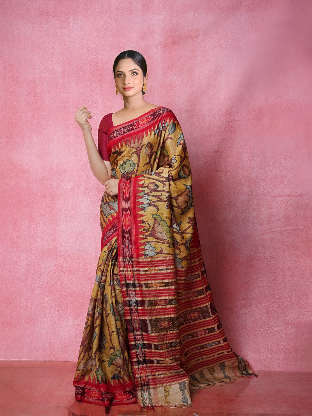 

Unnati Silks Kalamkari Printed Zari Jute Silk Handloom Tussar Saree, Yellow
