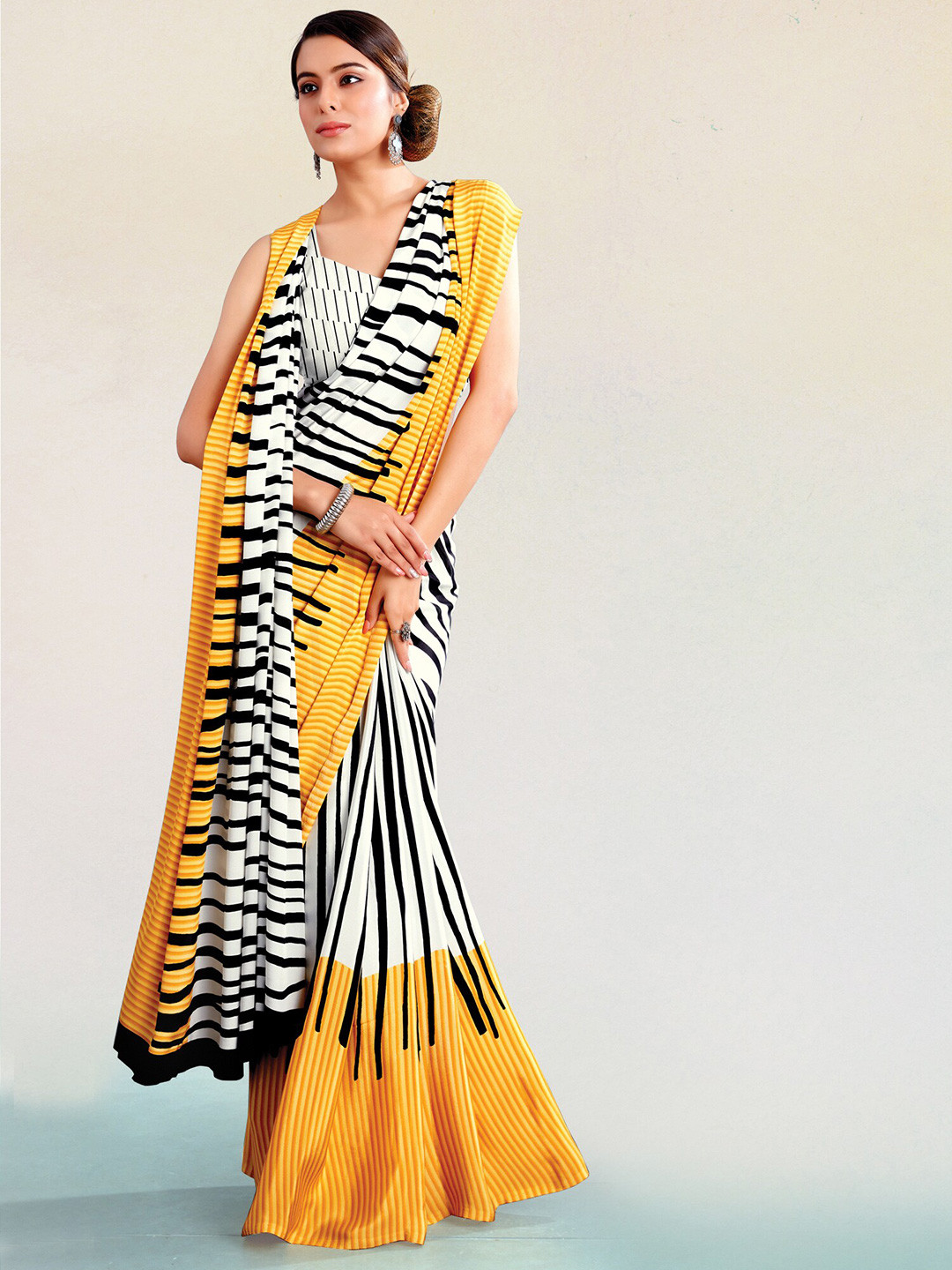 

Kasak Striped Pure Crepe Saree, White