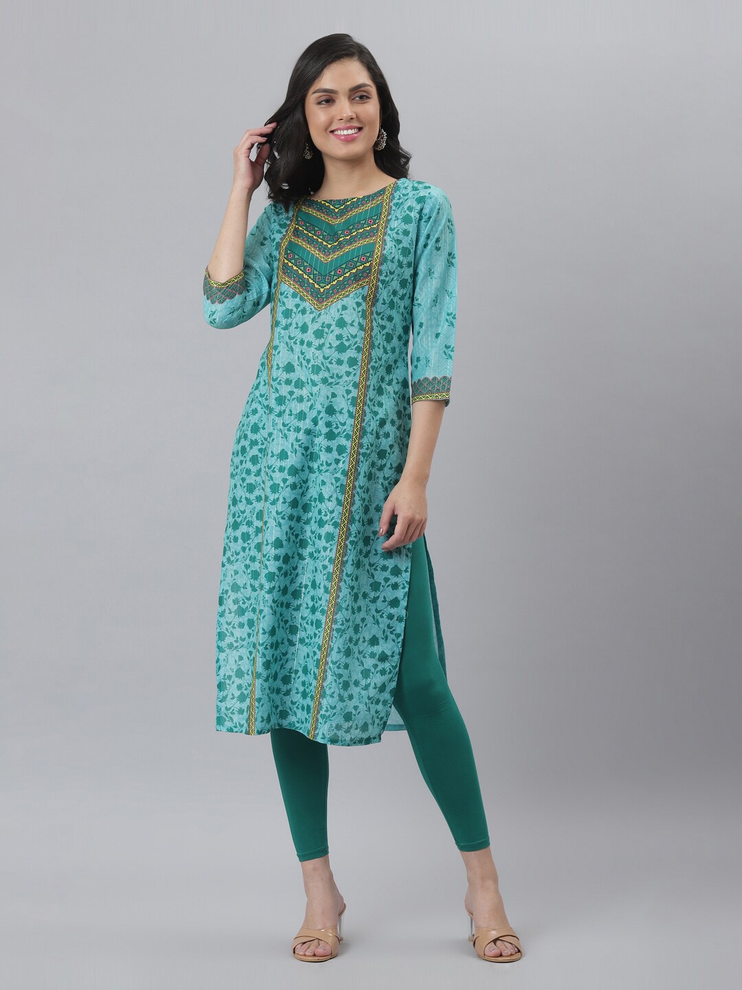 

FASHION DREAM Floral Printed Straight Kurta, Green