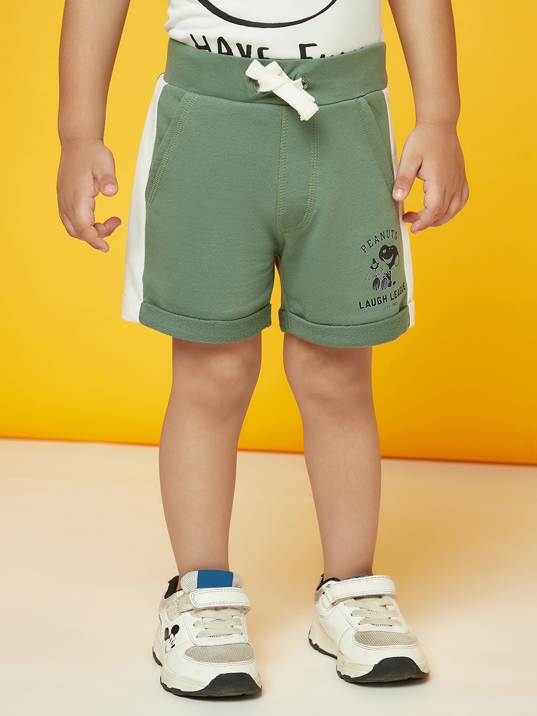 

SPUNKIES Boys Colourblocked Mid-Rise Rapid-Dry Cotton Shorts, Green