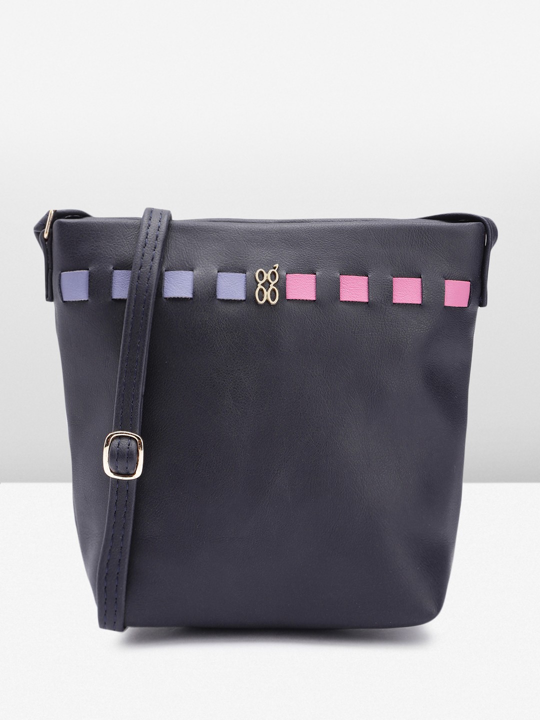 

Baggit Women Solid Sling Bag, Navy blue