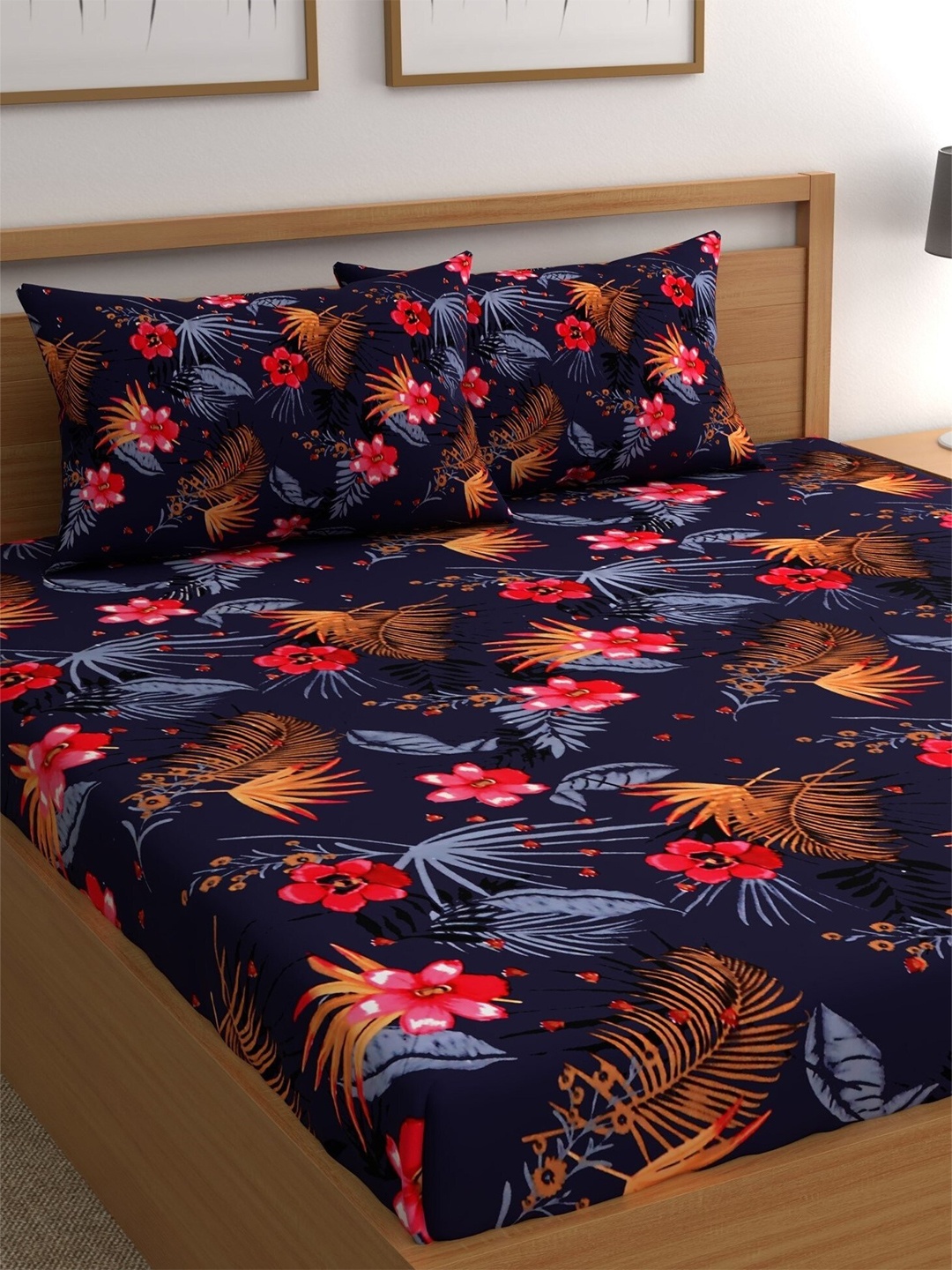 

CG HOMES Blue & Red Floral 180 TC Queen Bedsheet With 2 Pillow Covers