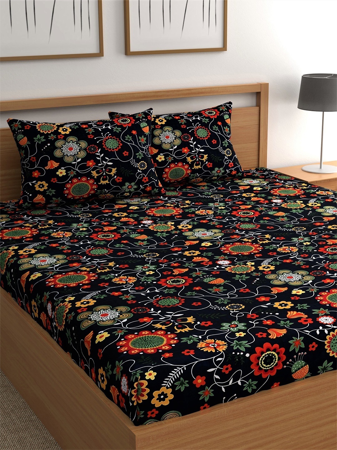 

CG HOMES Black & Green Floral 180 TC Queen Bedsheet With 2 Pillow Covers