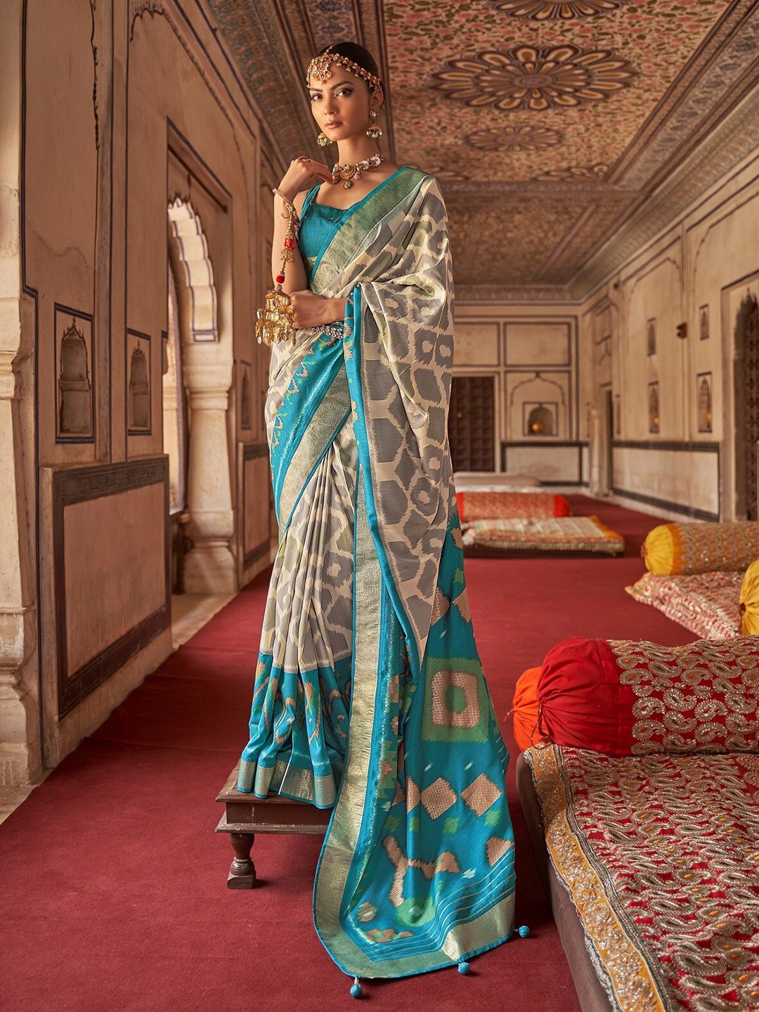 

Phenav Ethnic Motifs Zari Border Ikat Silk Saree with Blouse, White