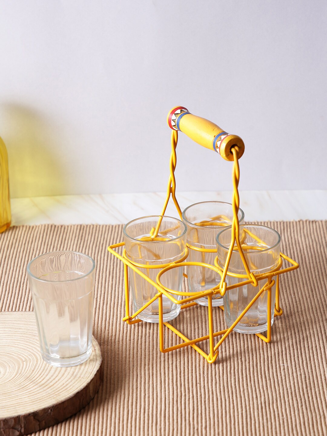 

Aapno Rajasthan Yellow 4-Pieces Glass Tumblers Tray