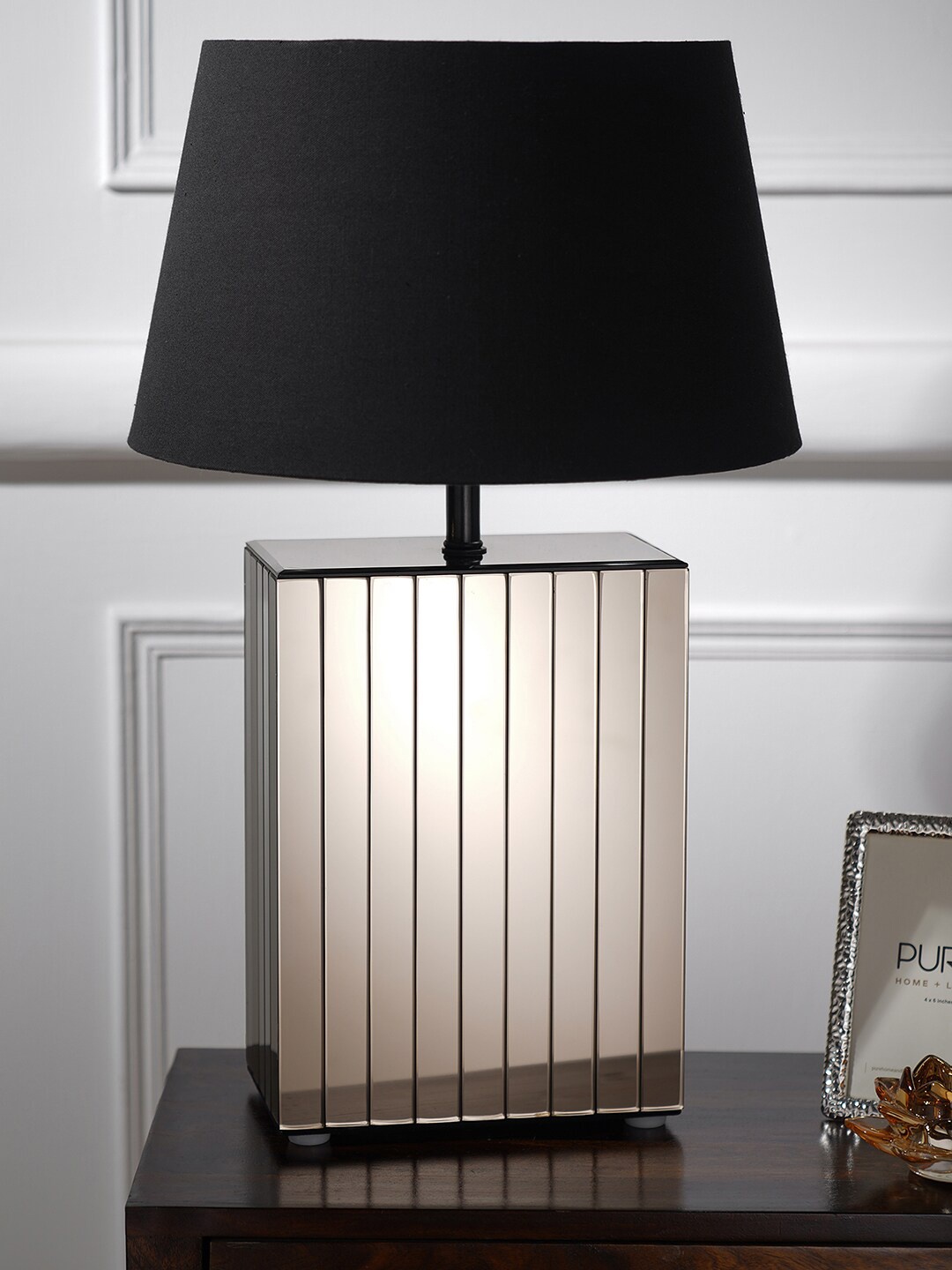 

Pure Home and Living Beige Glass Rectangle Table Lamp Stand