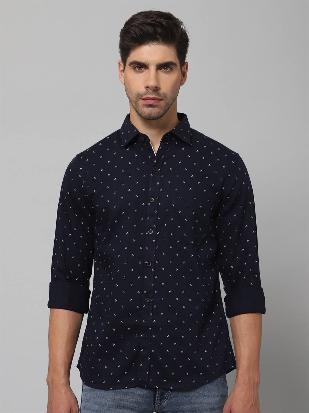 

Cantabil Micro Ditsy Printed Smart Cotton Casual Shirt, Navy blue
