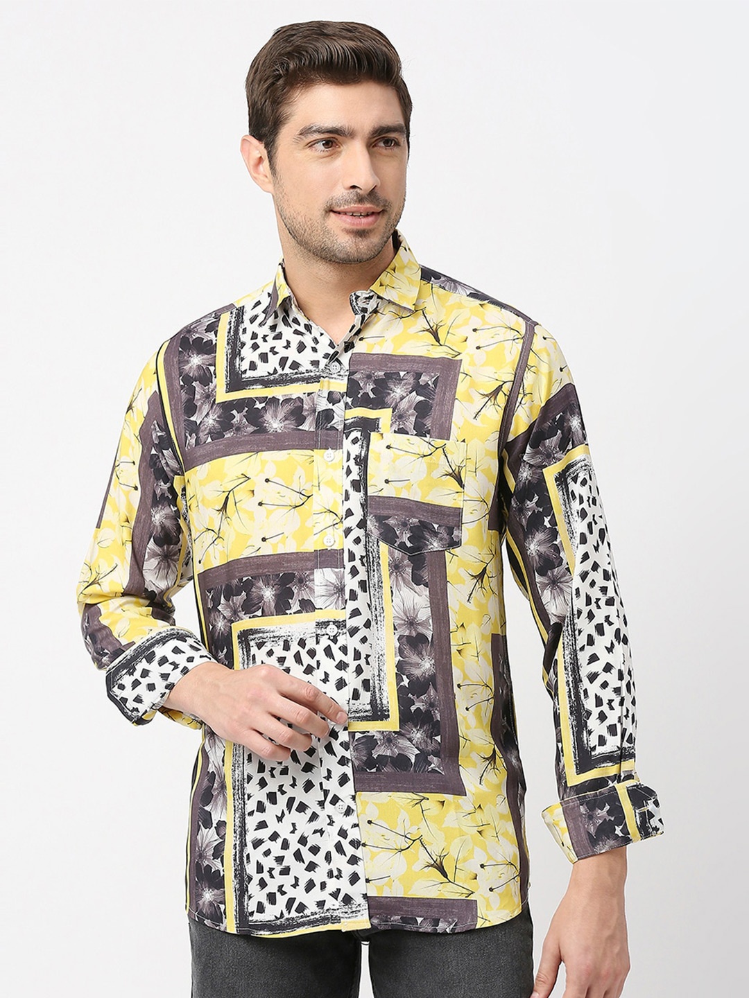 

MOD ECRU Benito Large Squares Printed Spread Collar Casual Shirt, Yellow