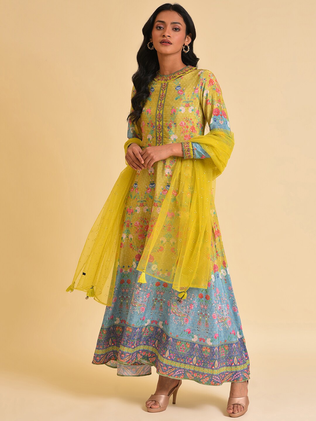 

WISHFUL Ethnic Motifs Printed Maxi Fit And Flare Ethnic Dress With Dupatta, Yellow