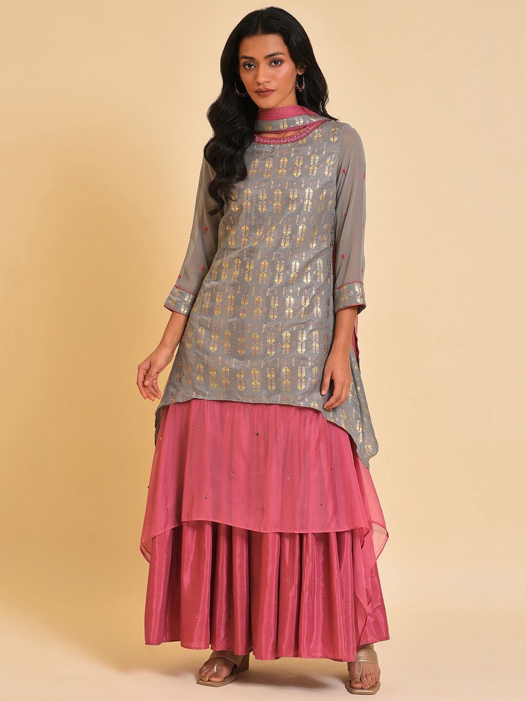 

WISHFUL Ethnic Motifs Printed Layered Maxi Ethnic Dress With Dupatta, Grey