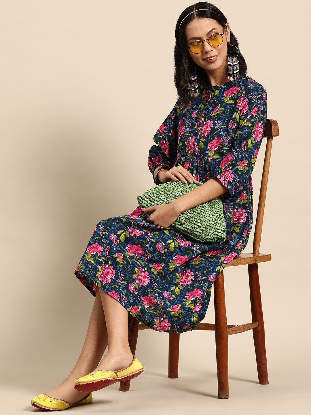 

Sangria Floral Print Puff Sleeve A-Line Midi Dress, Navy blue