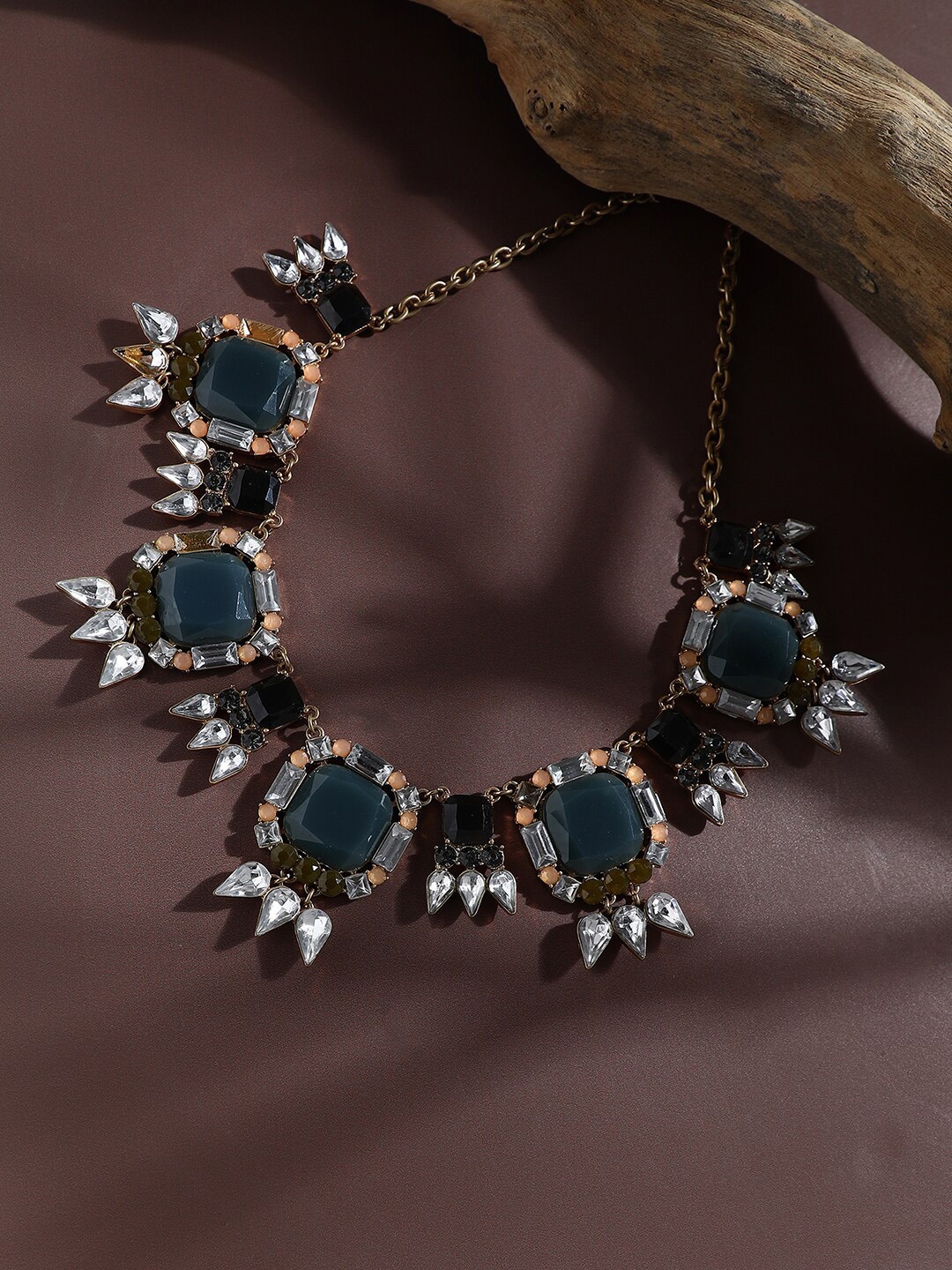 

SOHI Gold-Plated Artificial Stones Necklace