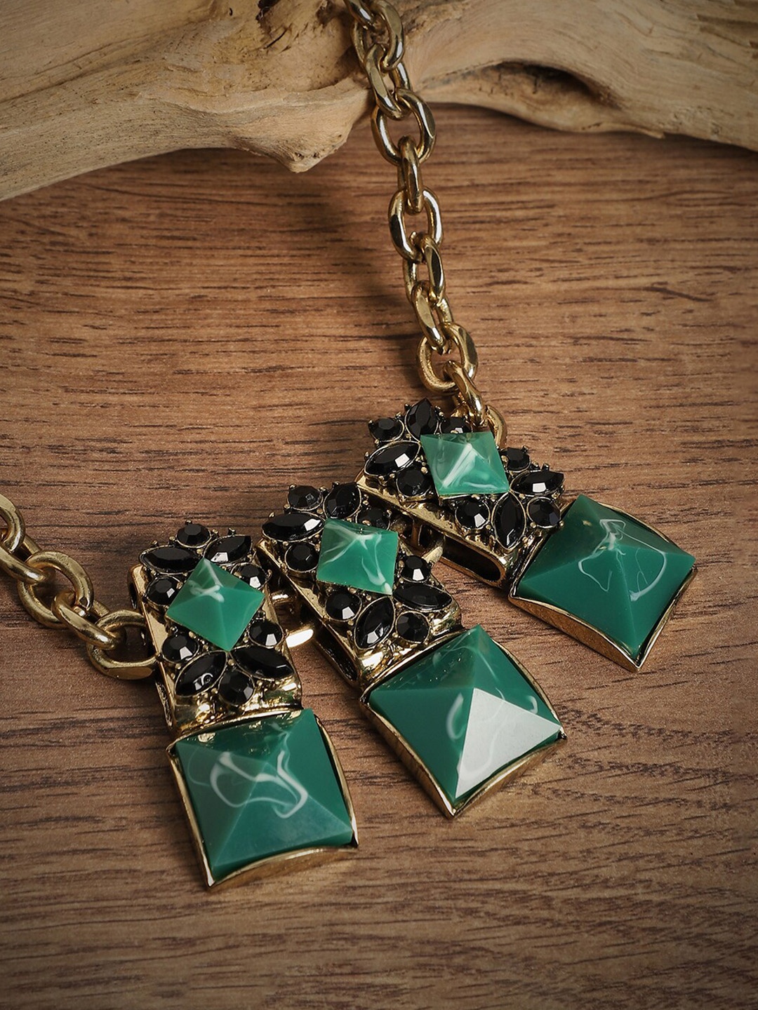 

SOHI Gold-Plated Stone-Studded Necklace