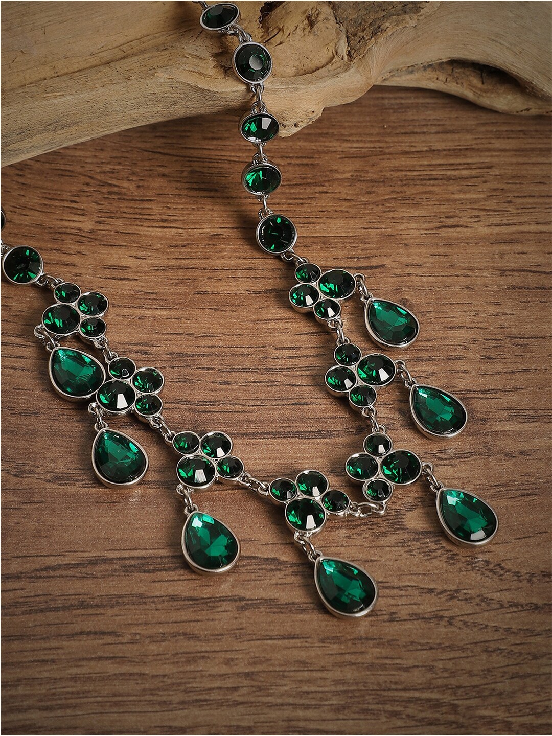 

SOHI Silver-Plated Statement Necklace, Green