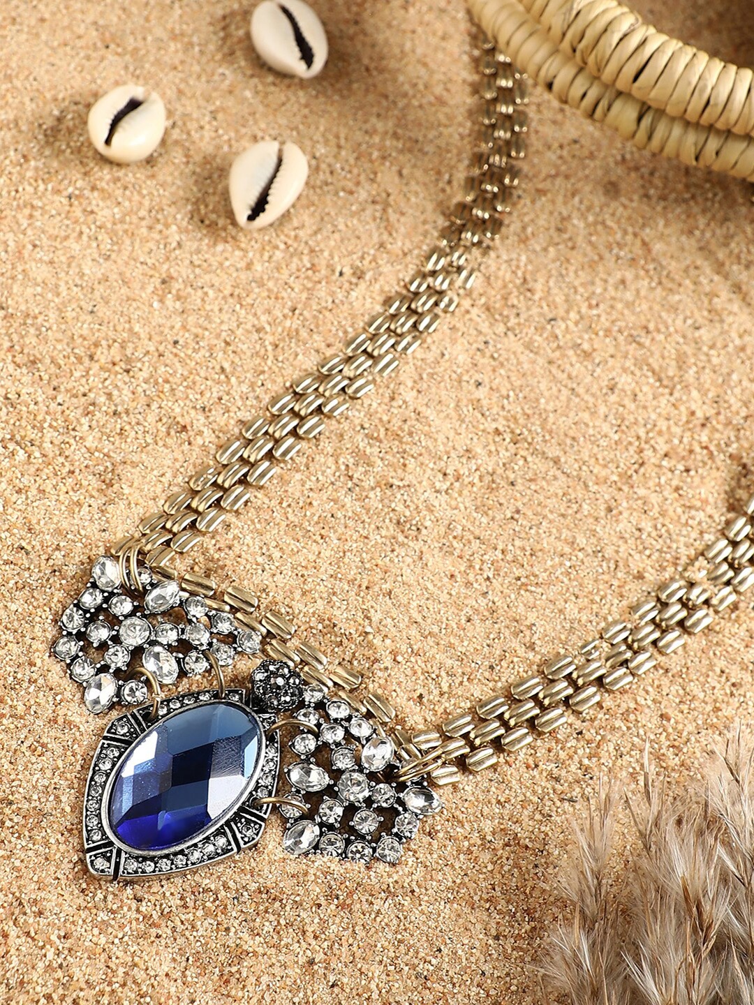 

SOHI Gold-Plated Statement Necklace