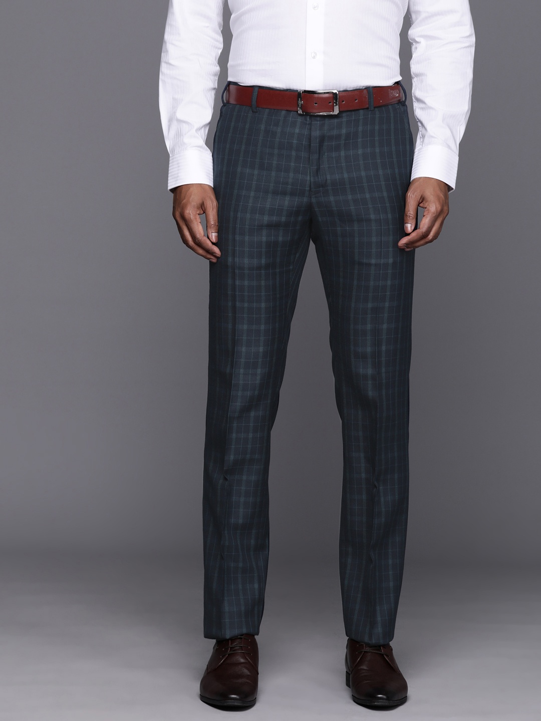 

Raymond Men Checked Slim Fit Trousers, Navy blue