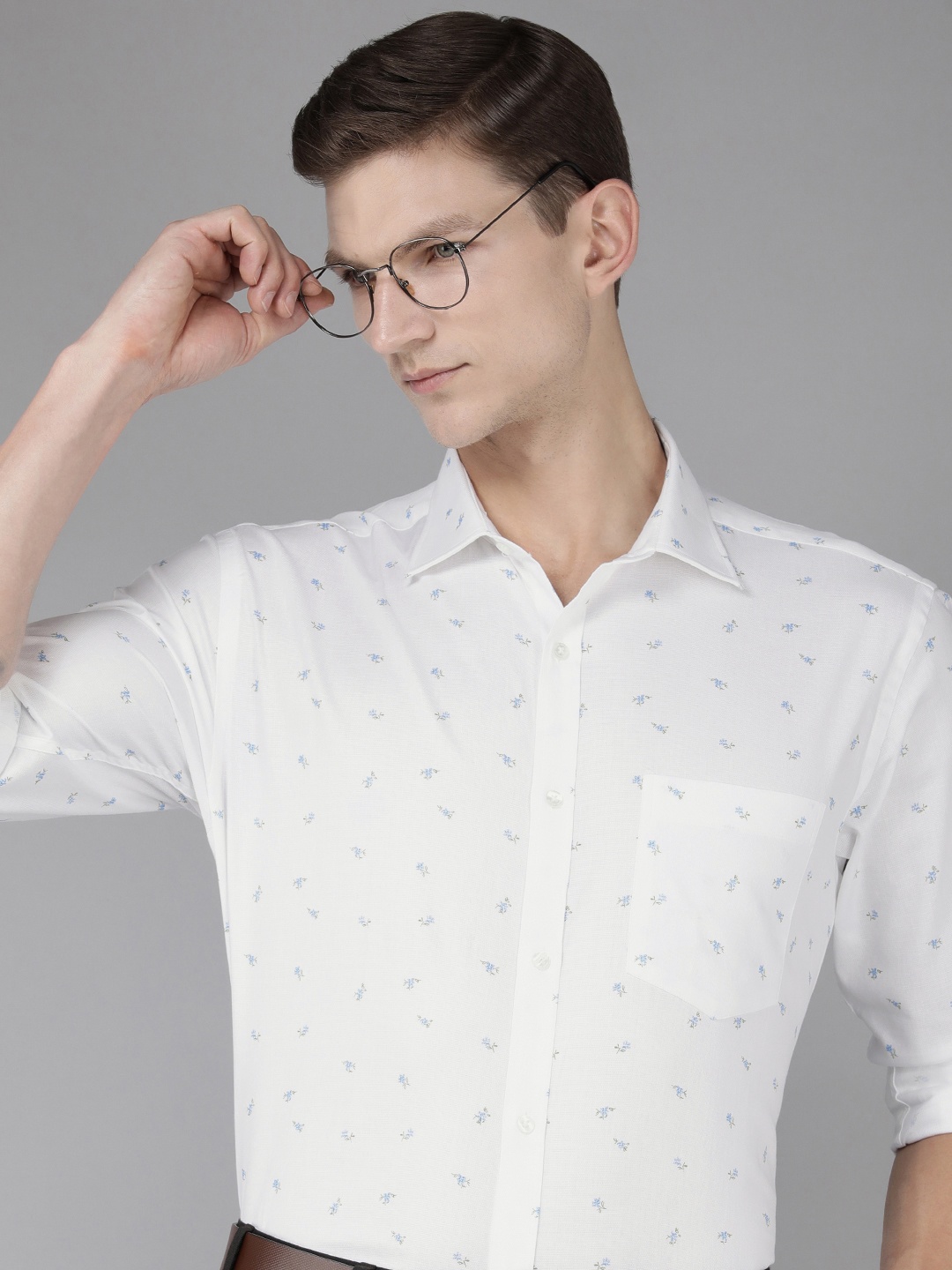 

Park Avenue Men Slim Fit Floral Printed Pure Cotton Formal Shirt, White