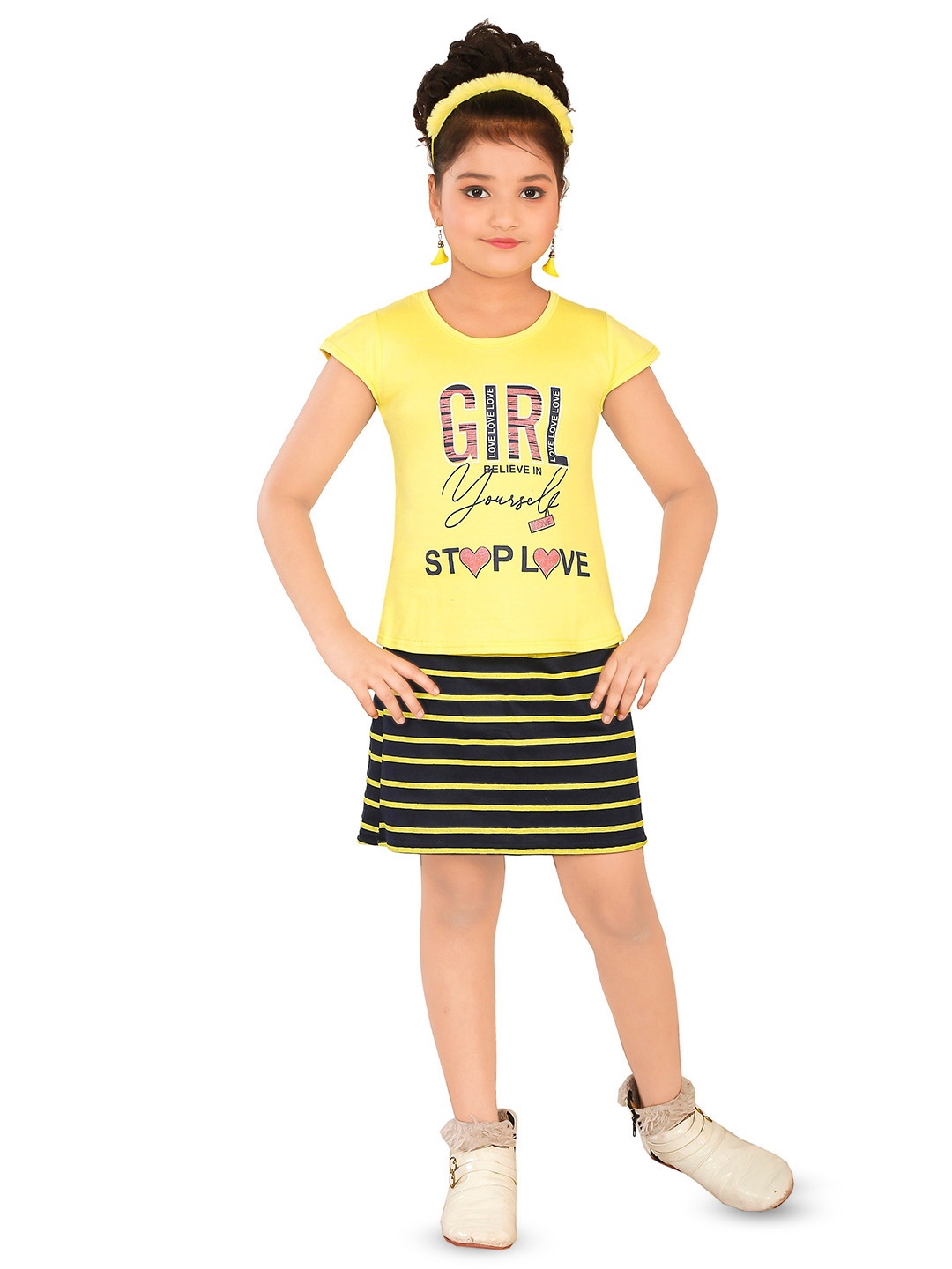 

CELEBRITY CLUB Girls Printed Top with Skirt, Yellow