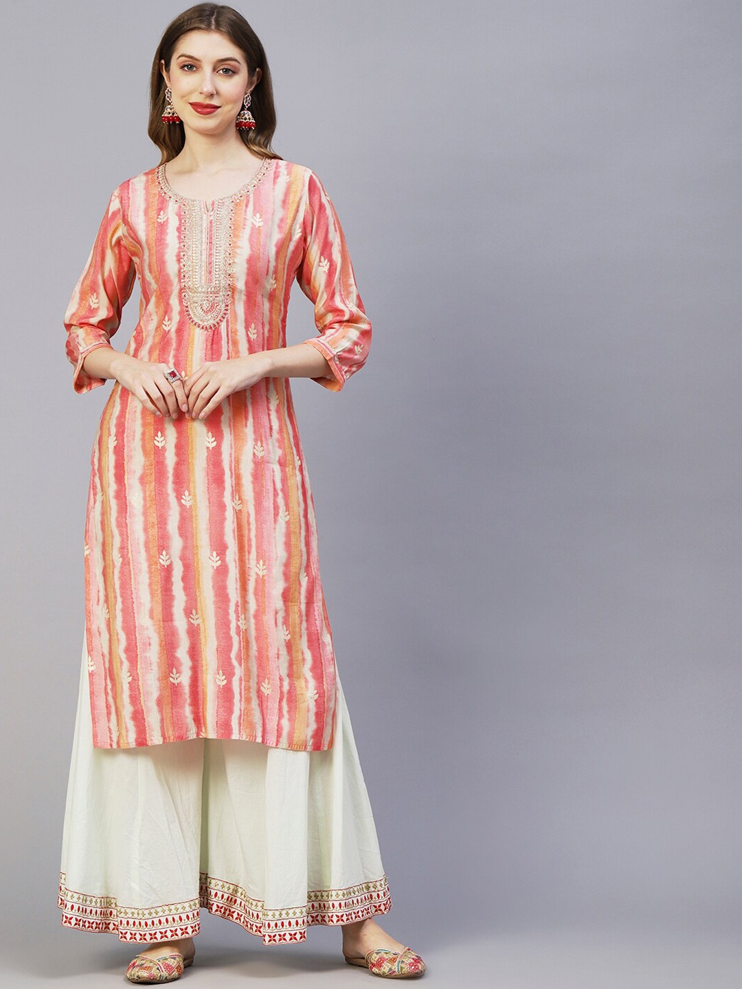 

FASHOR Dyed Thread Work Straight Kurta, Peach