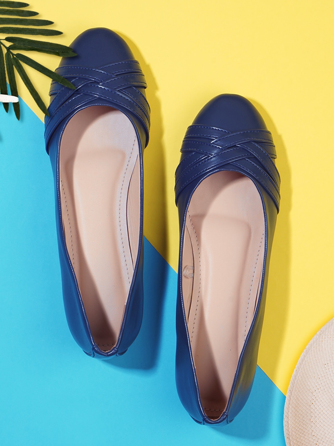 

Anna Claire Women Round Toe Textured Ballerinas, Navy blue