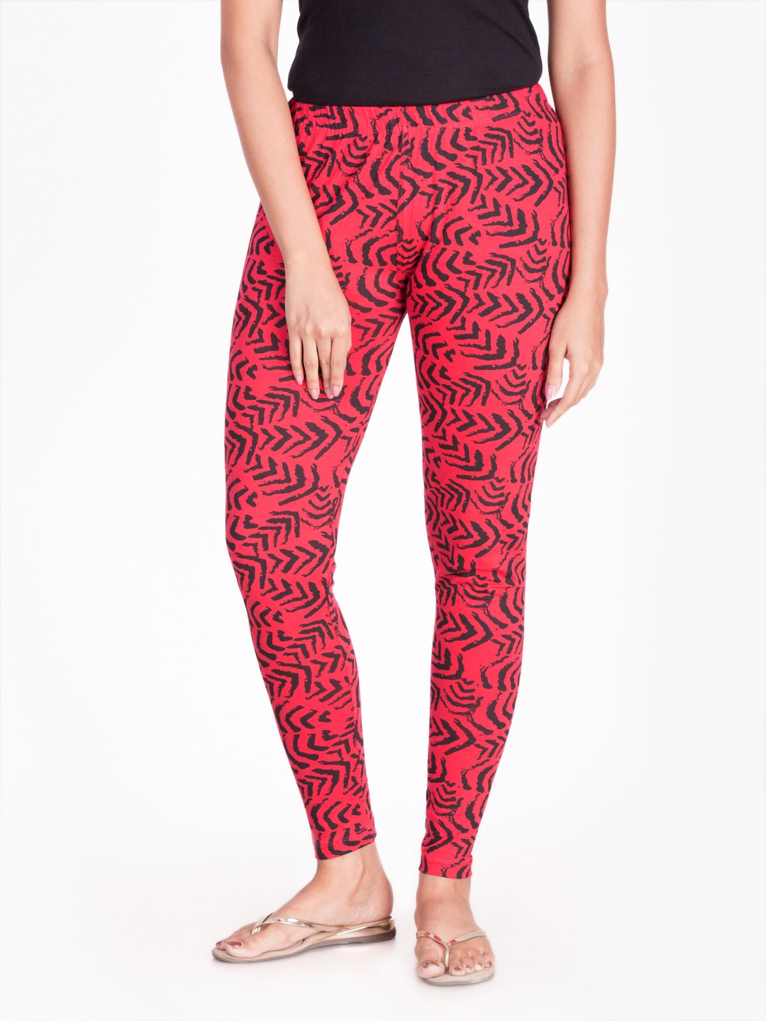 

Dollar Missy Red & Black Printed Ankle Length Leggings