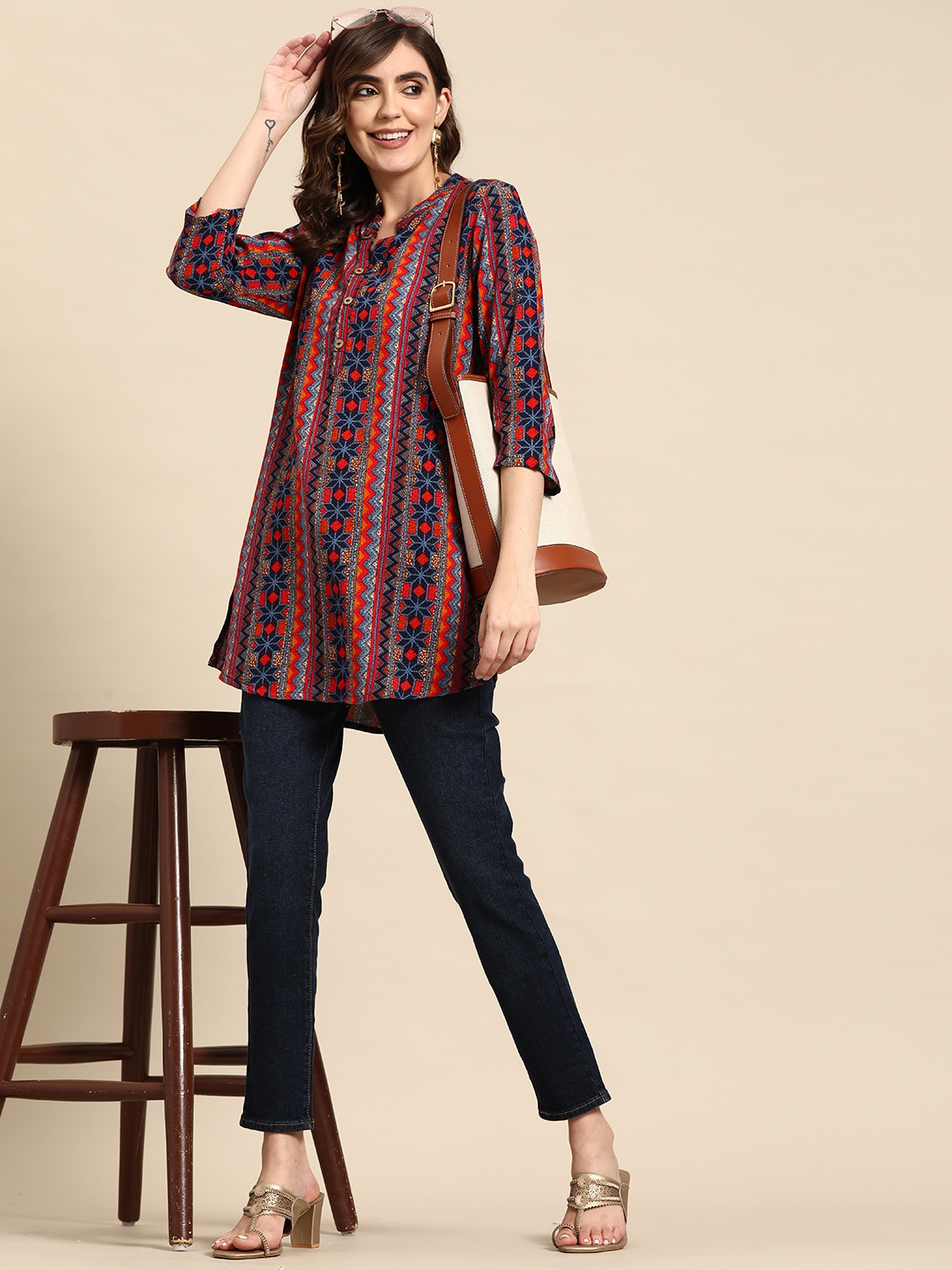 

Sangria Geometric Printed Short Kurti, Multi