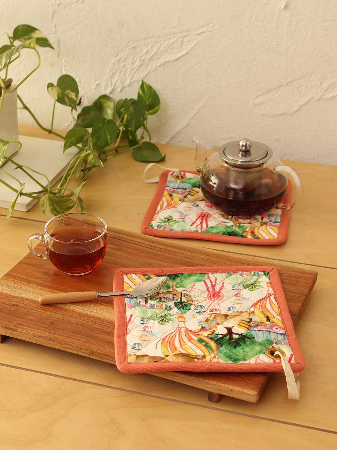 

House This Pink & Beige Printed Cotton Pot Holder