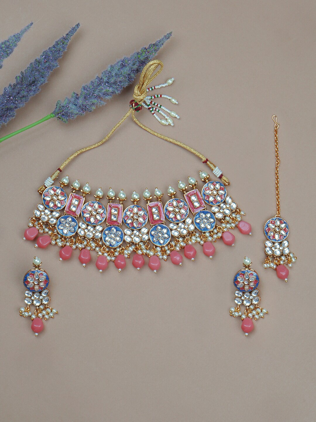 

Matushri Art Gold-Plated Kundan Choker Necklace & Earrings With Maang Tika