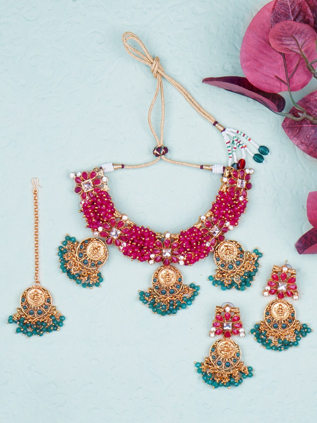 

Matushri Art Gold-Plated Kundan Choker Necklace & Earrings With Maang Tika